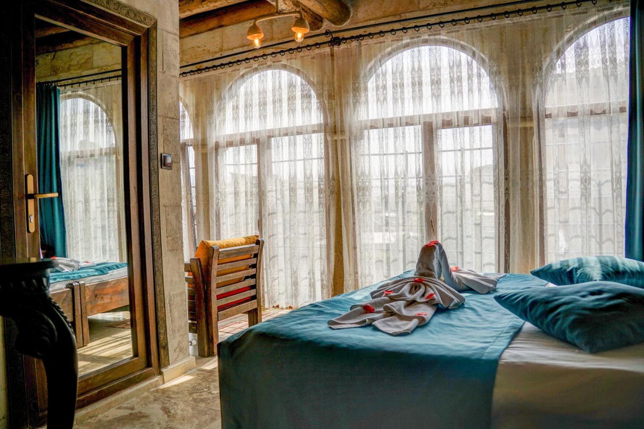 Efendi Cave Hotel Ürgüp Bagian luar foto