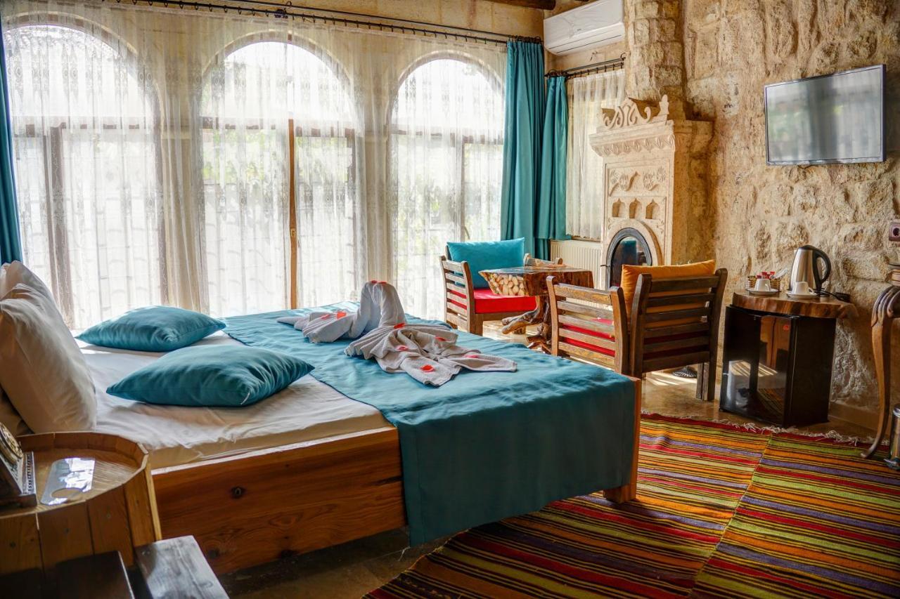 Efendi Cave Hotel Ürgüp Bagian luar foto